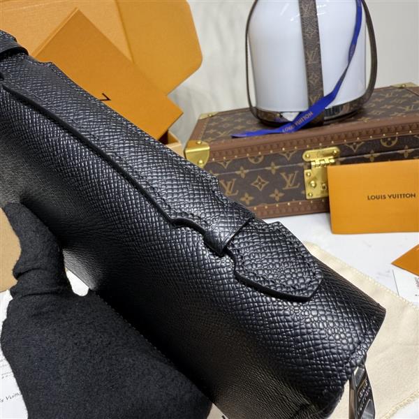 2026122105450357 420